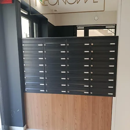 Neonowy Darmowy Parking * Ченстохова